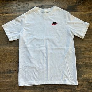 Nike Sportswear - Big Kids’ T-Shirt